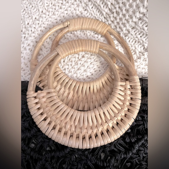 Anthropologie, black macrame tote bag purse w/ rattan handles - Picture 7 of 10